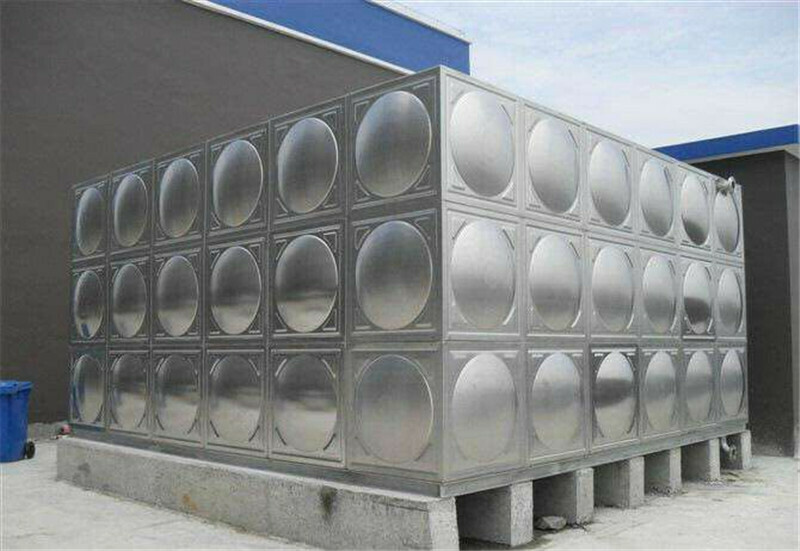 不锈钢水箱与玻璃钢水箱之间的区别,你知道吗？