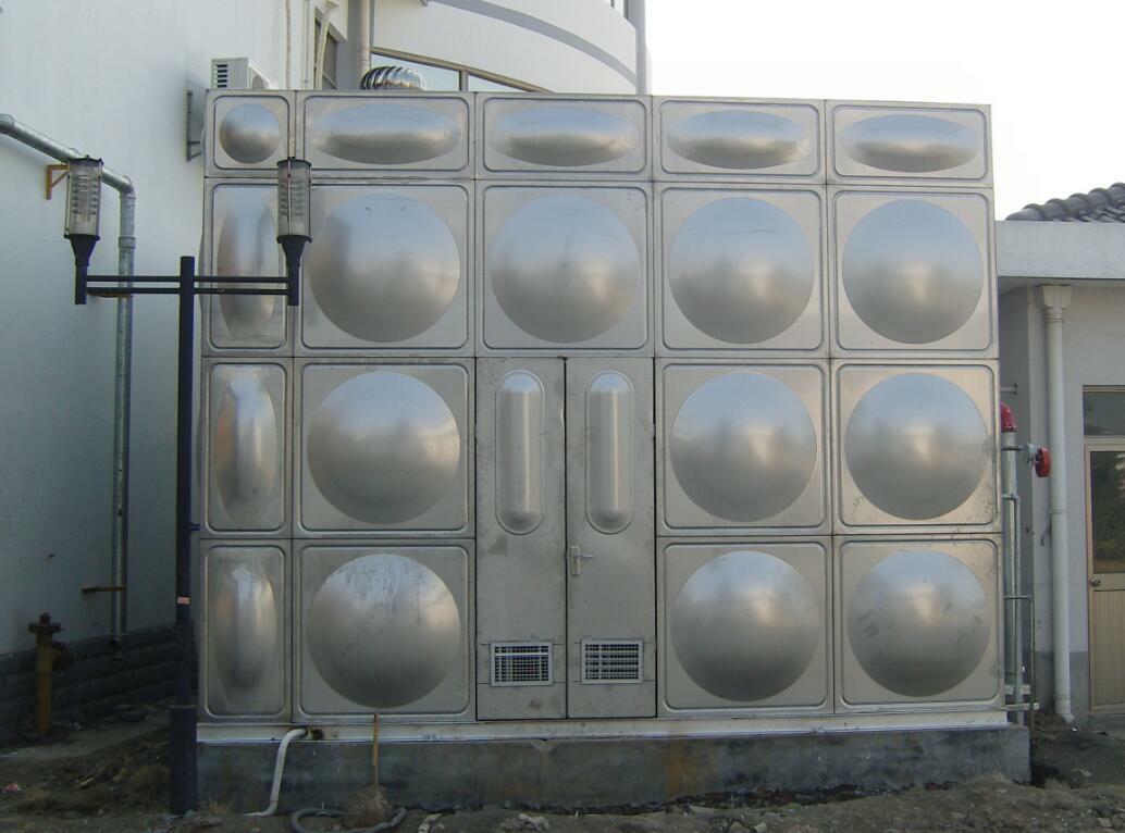 你为什么不锈钢保温水箱表面保护膜会出现损坏