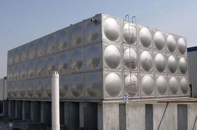 武汉不锈钢水箱厂家:不锈钢水箱安装在楼顶该如何延长其寿命呢？