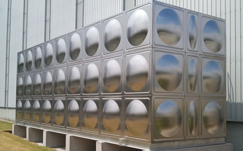 不锈钢保温水箱厂家通常选用什么材质的不锈钢保温水箱？