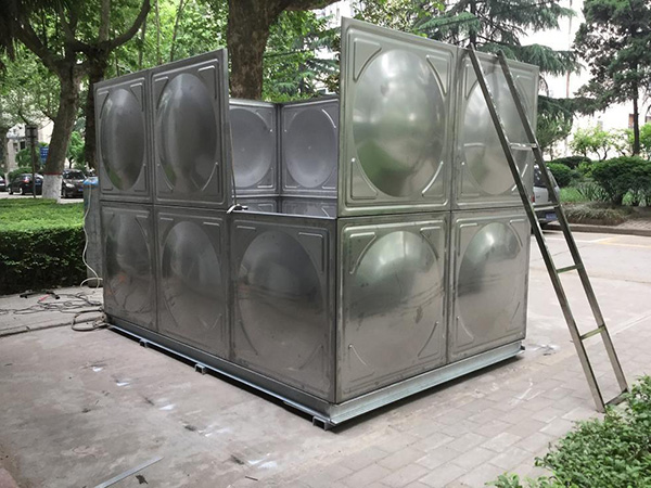 你了解上海不锈钢保温水箱工作原理吗